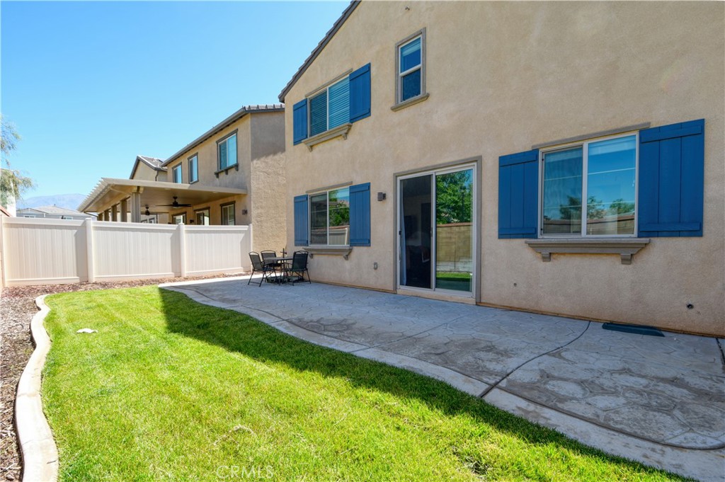 885 Latitude Property Photo 35