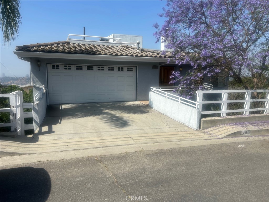 881 Mount Washington Drive Property Photo 1