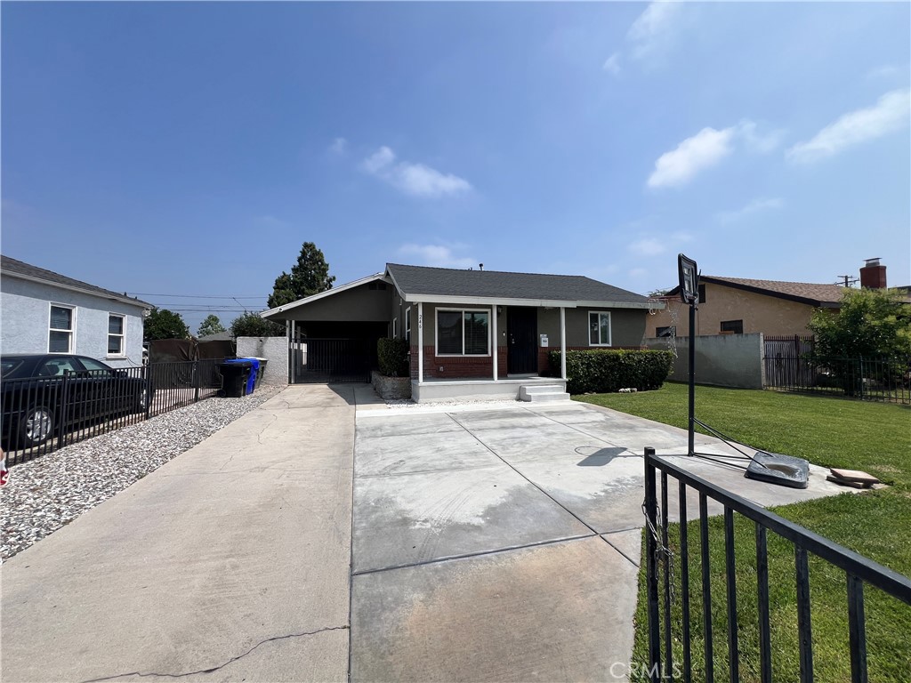 246 E 27th Street Property Photo