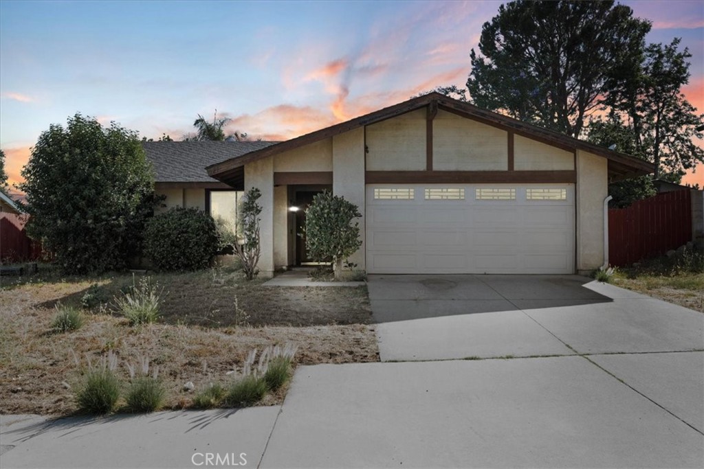 2271 Stanford Street Property Photo 1