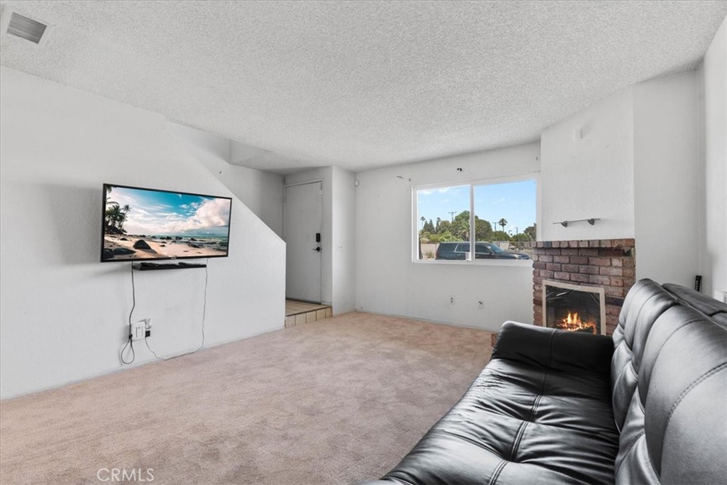 9100 Acacia Avenue 6 Property Photo 6