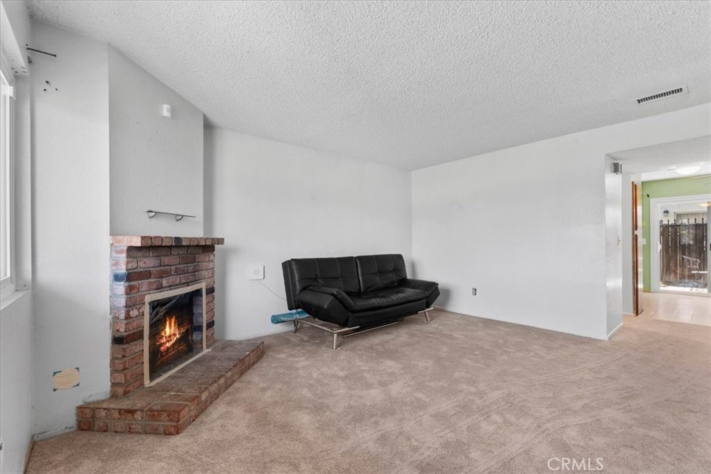 9100 Acacia Avenue 6 Property Photo 7