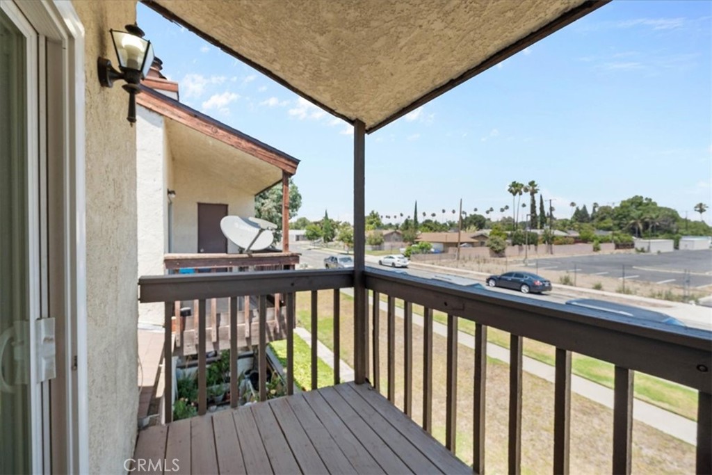 9100 Acacia Avenue 6 Property Photo 10