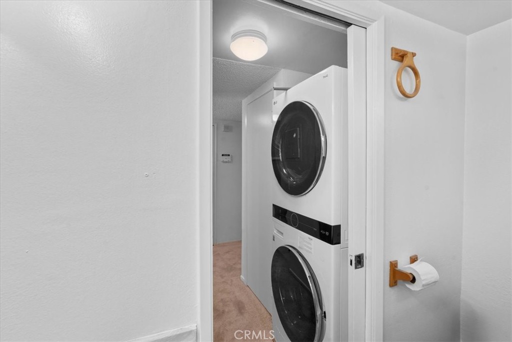 9100 Acacia Avenue 6 Property Photo 13