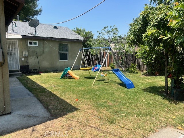 1550 W 21st Street Property Photo 9