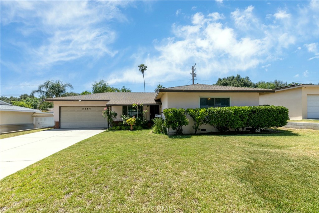 5064 N Berkeley Avenue Property Photo 2