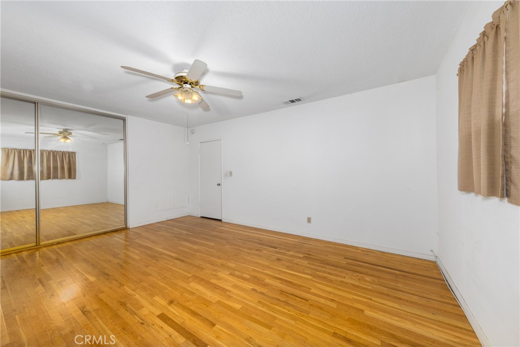 5064 N Berkeley Avenue Property Photo 18