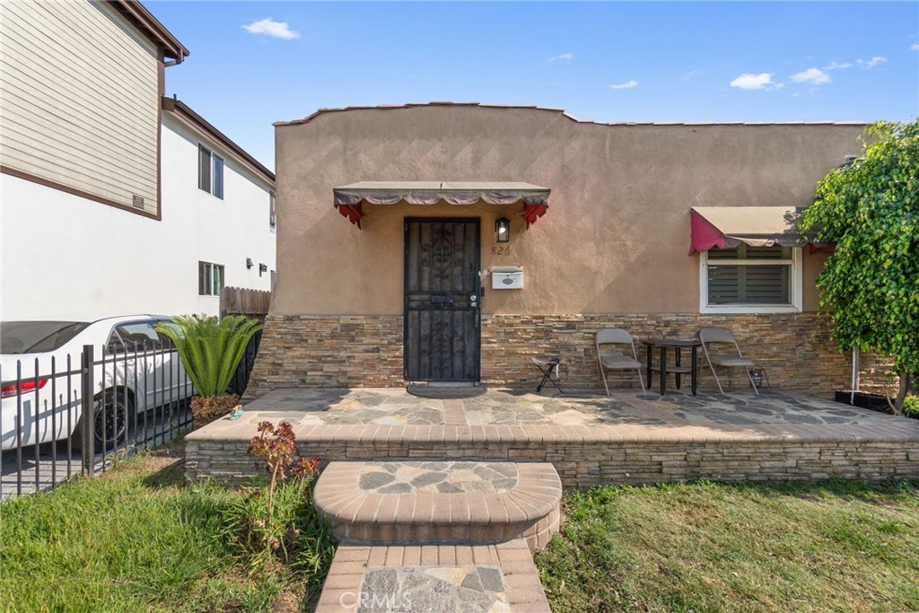 826 E 83rd Street Property Photo 1