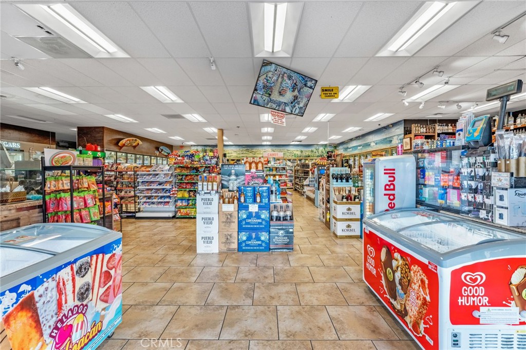 3200 Mission Avenue Property Photo 14