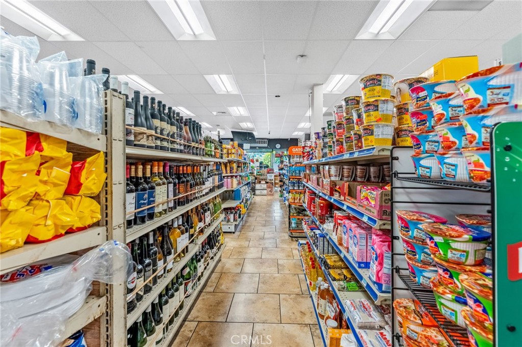 3200 Mission Avenue Property Photo 18