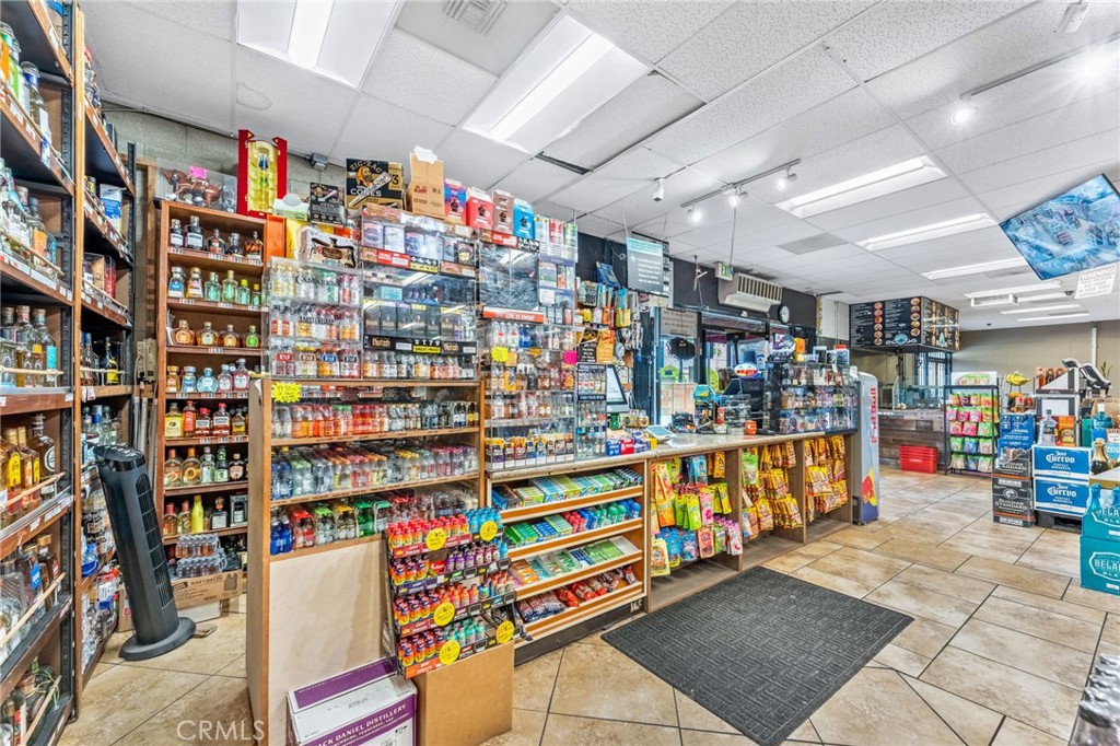 3200 Mission Avenue Property Photo 24