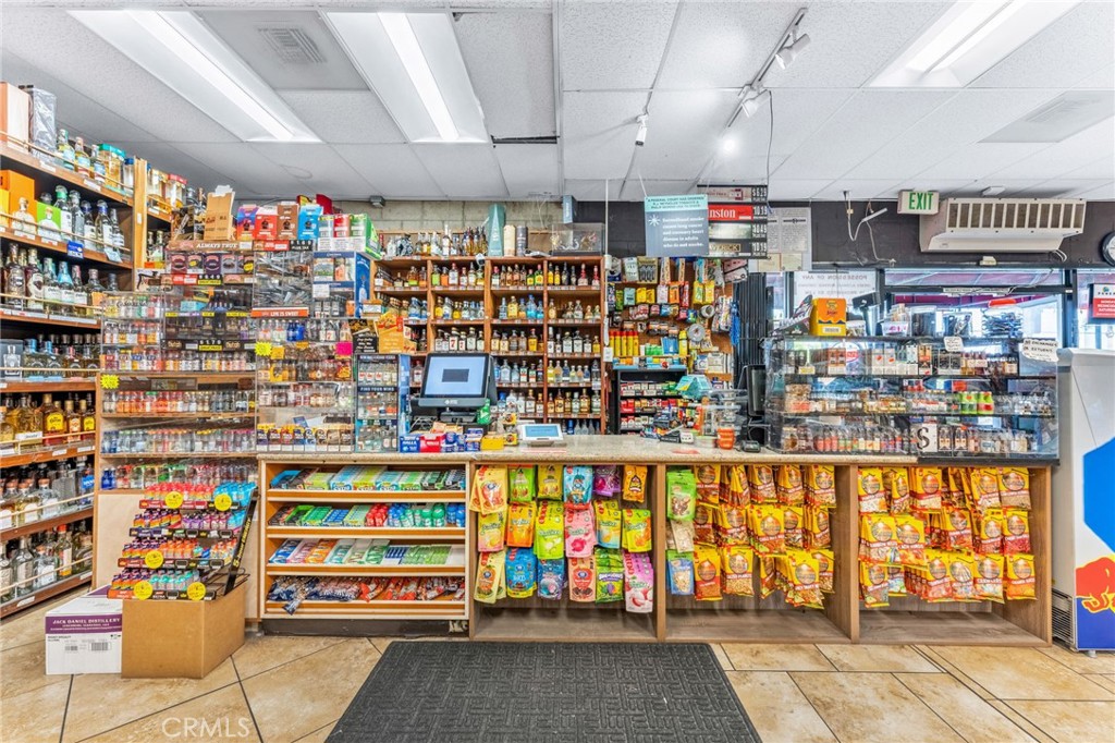 3200 Mission Avenue Property Photo 25