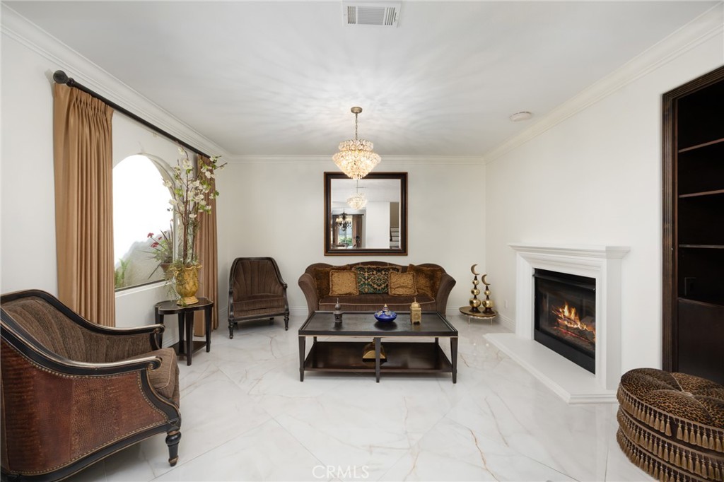 5231 Flora Court Property Photo 13