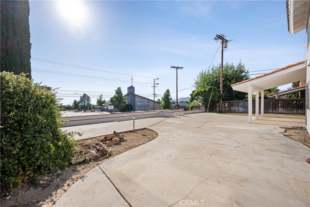 13010 Monterey Drive Property Photo 32