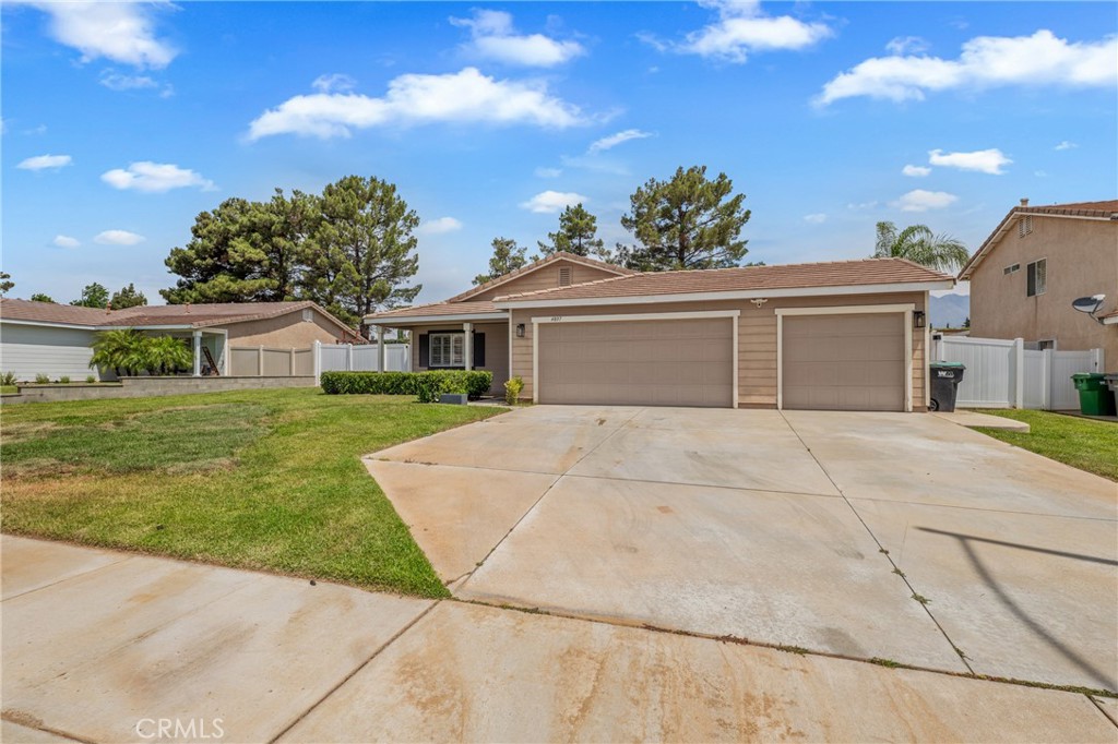 4897 Meadow Way Property Photo 3