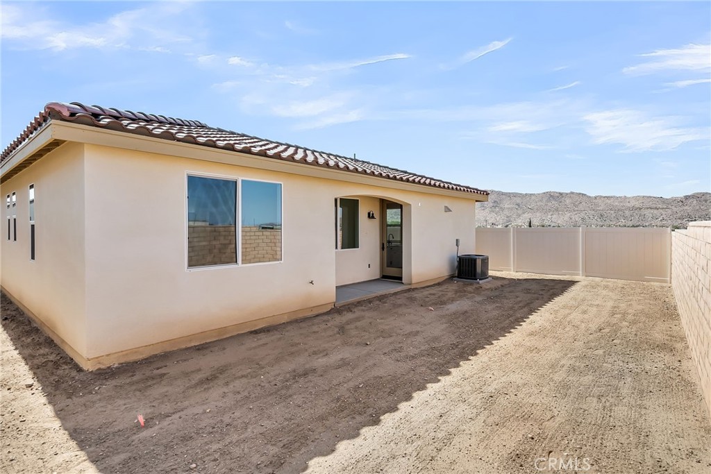 7408 Desert Sky Drive Property Photo 25