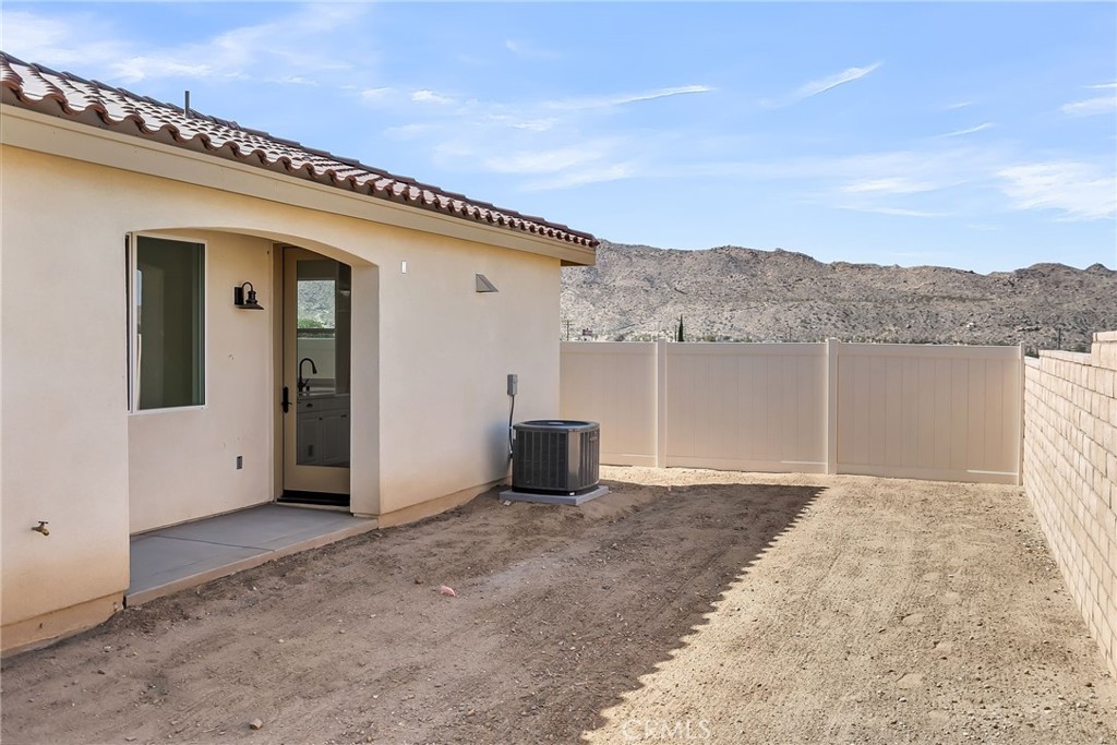 7408 Desert Sky Drive Property Photo 26