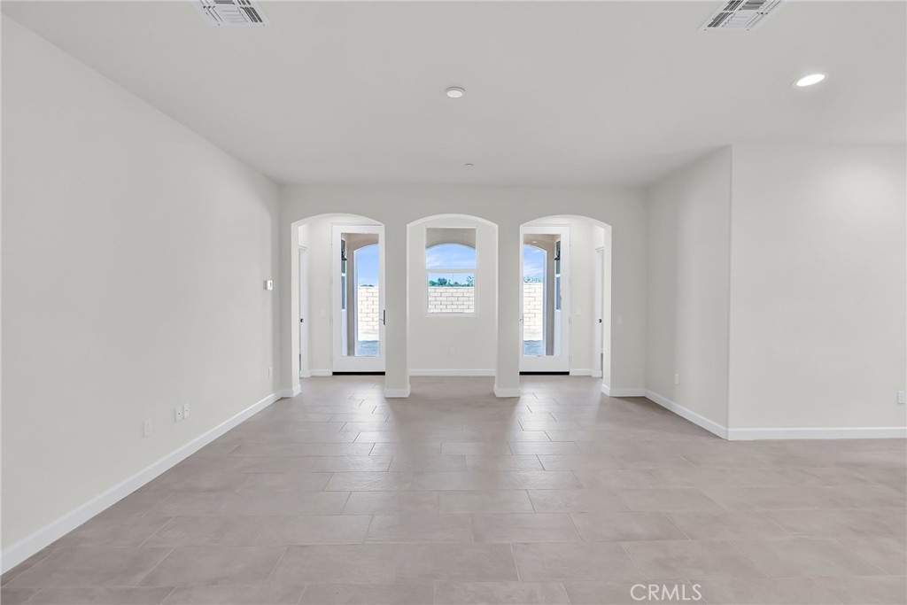 7432 Desert Sky Drive Property Photo 13