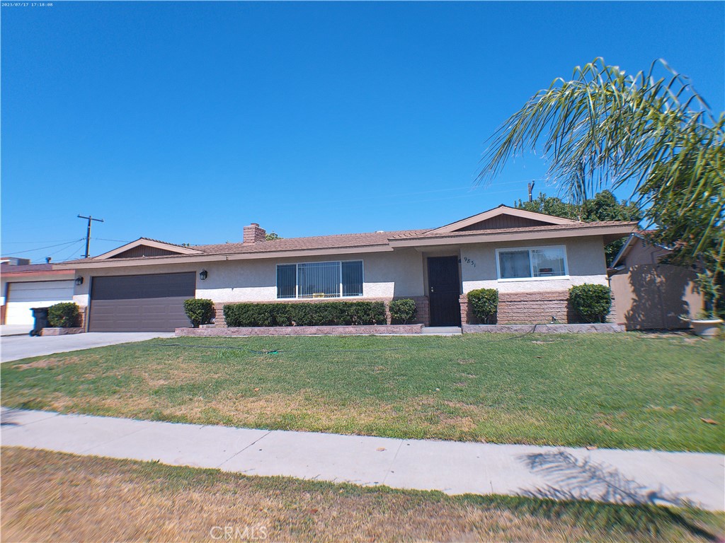 9831 Tangelo Avenue Property Photo 1