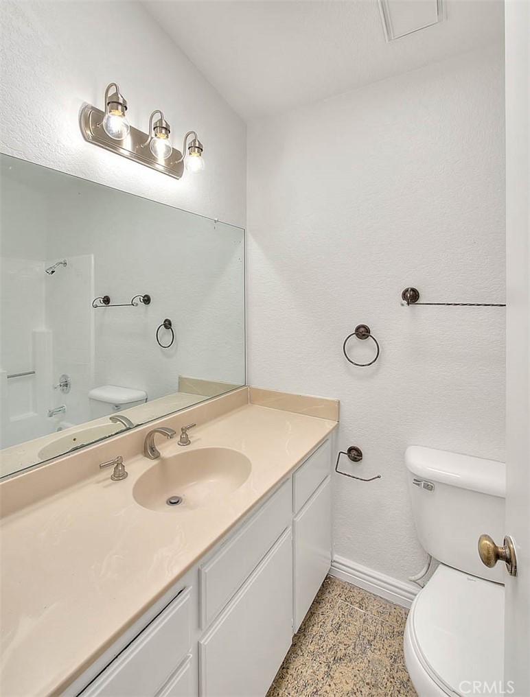 7711 Cartilla Avenue Property Photo 13