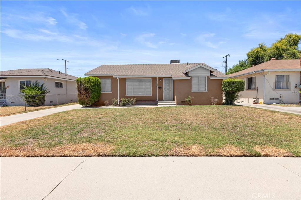 1256 Windsor Drive Property Photo 3