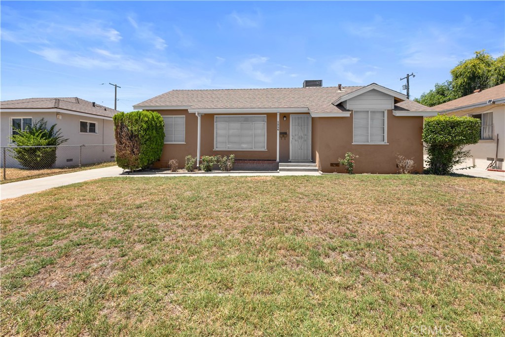 1256 Windsor Drive Property Photo 5