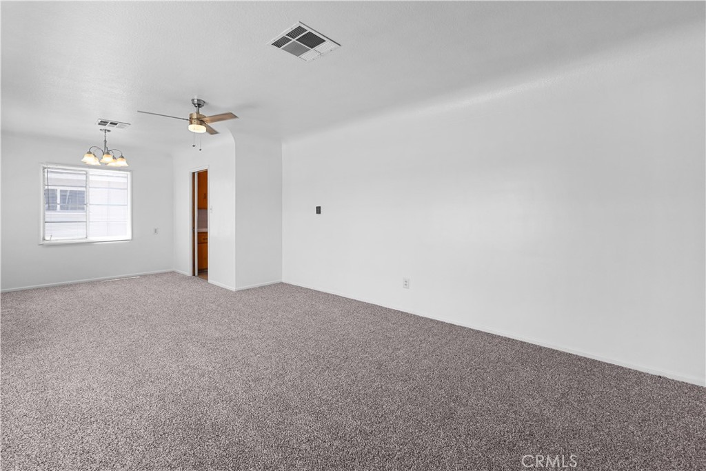 1256 Windsor Drive Property Photo 8