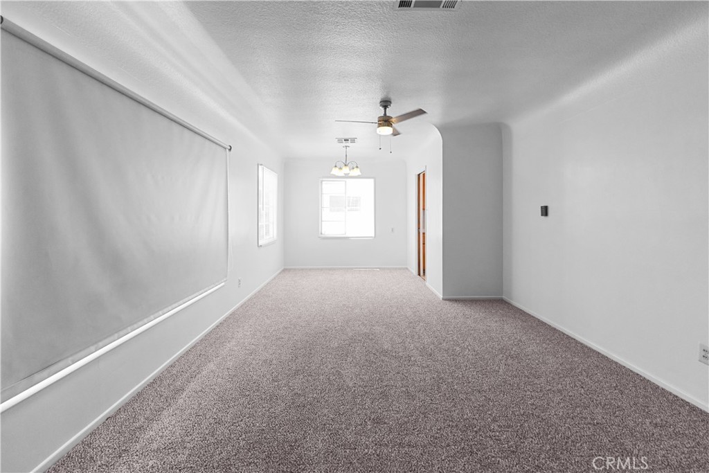 1256 Windsor Drive Property Photo 9