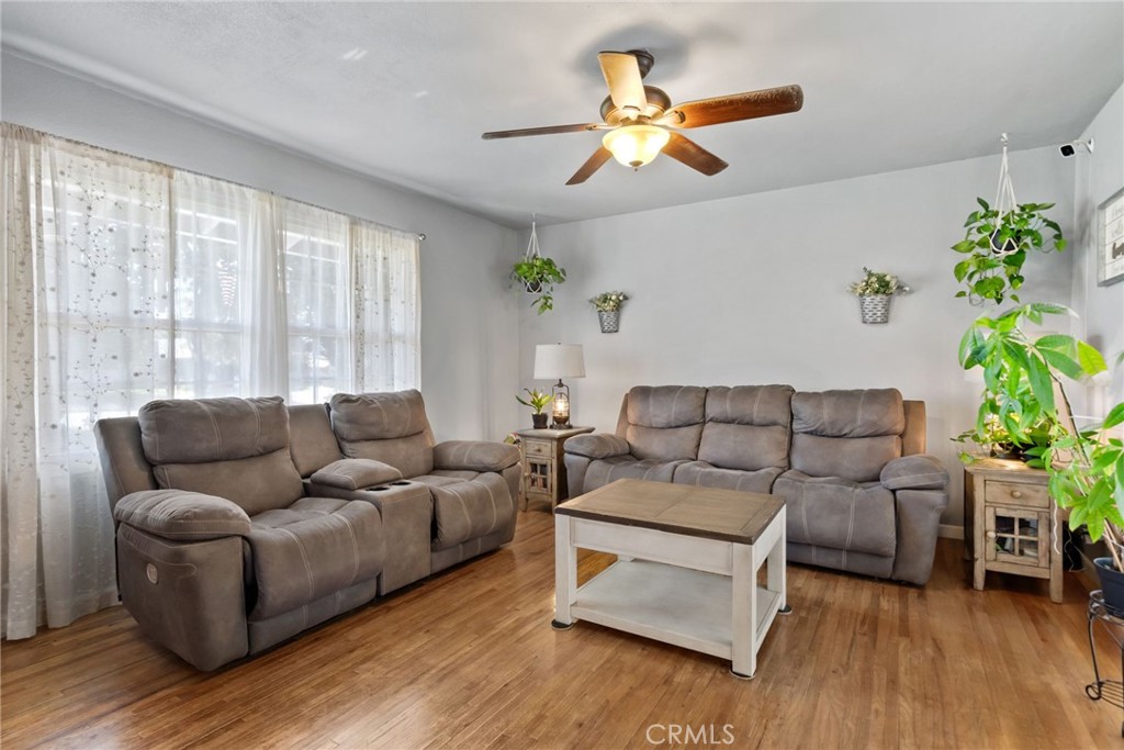 7430 Dunkirk Avenue Property Photo 6