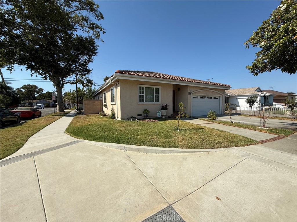 9303 Foster Road Property Photo 1