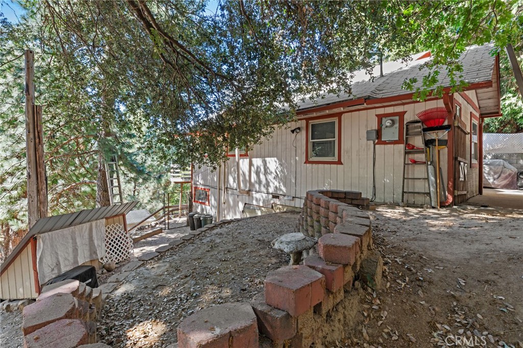 23034 Cedar Way Property Photo 4