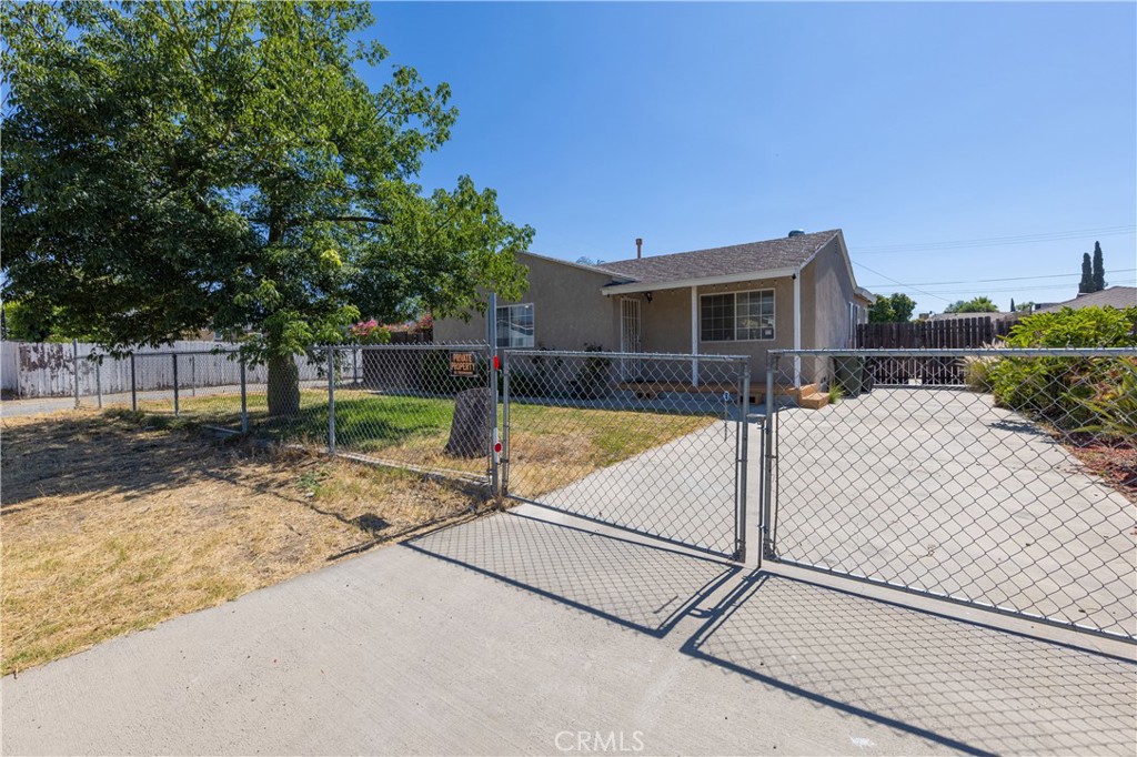 8933 Locust Avenue Property Photo 1