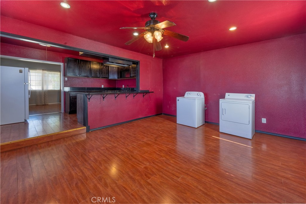 8933 Locust Avenue Property Photo 11