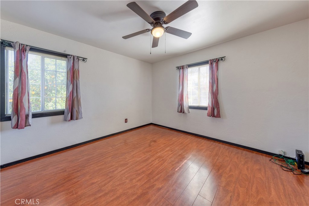 8933 Locust Avenue Property Photo 12