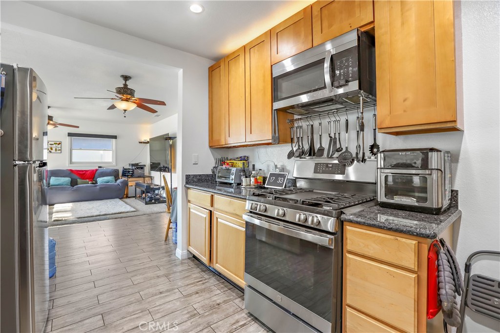 1024 Lawton Street Property Photo 18