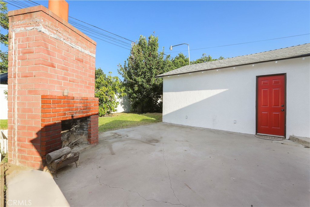 1024 Lawton Street Property Photo 37