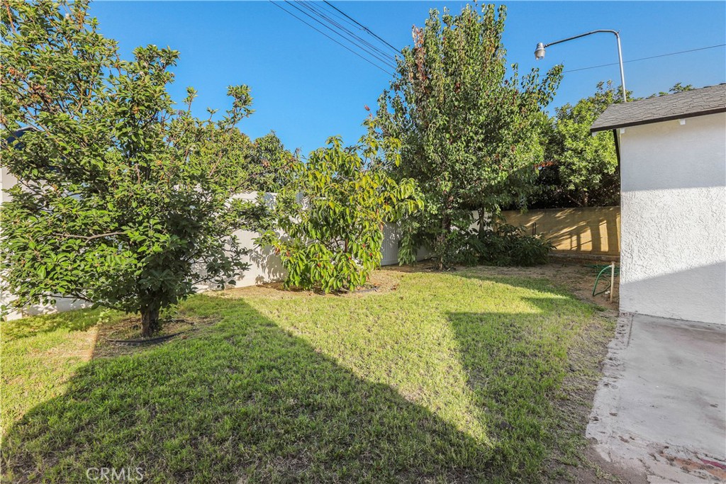 1024 Lawton Street Property Photo 38