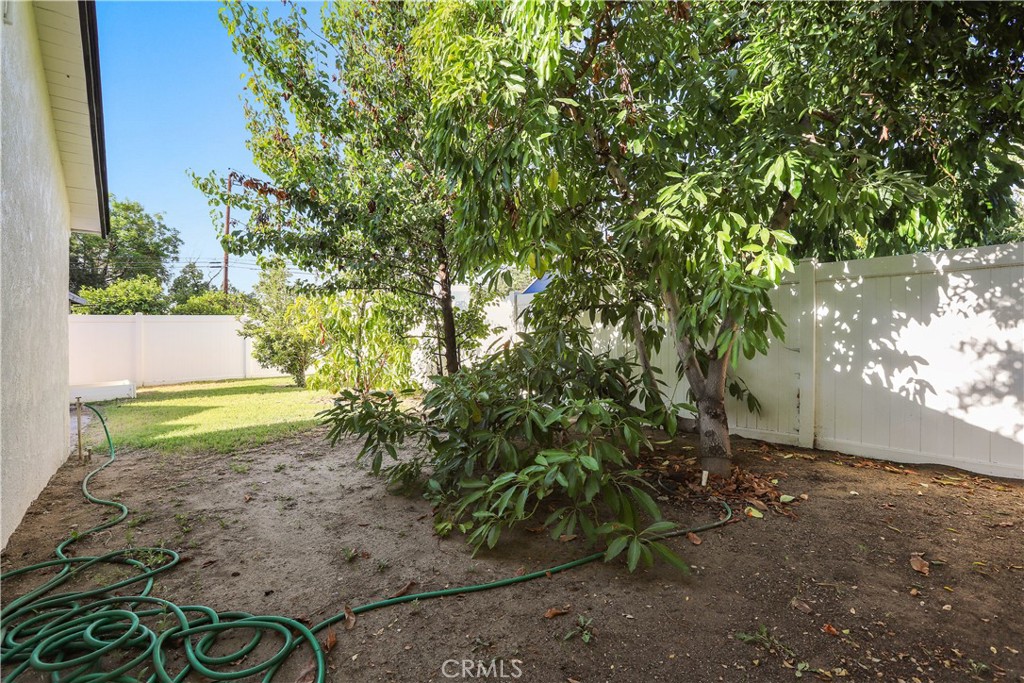 1024 Lawton Street Property Photo 39