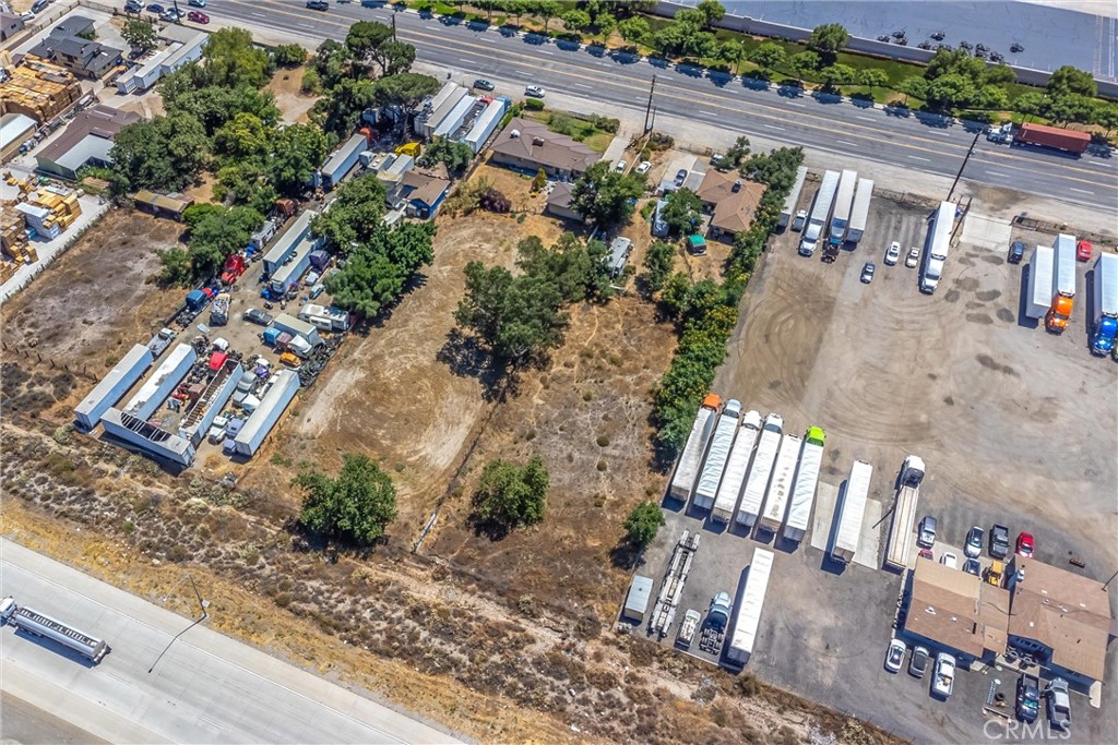 18864 Cajon Boulevard Property Photo 8