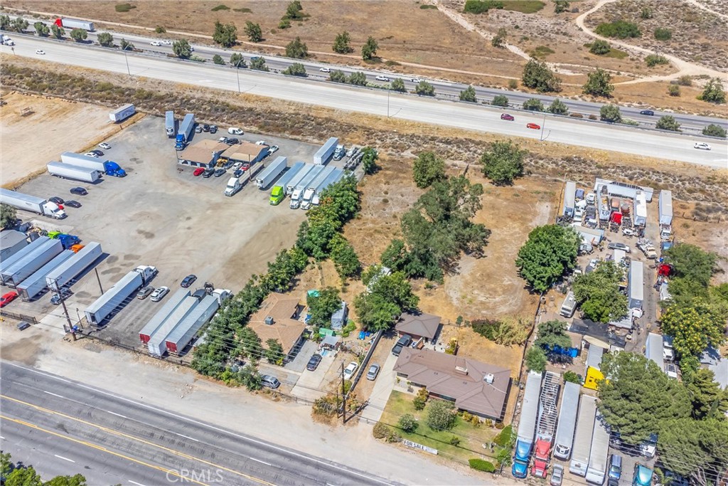 18864 Cajon Boulevard Property Photo 13