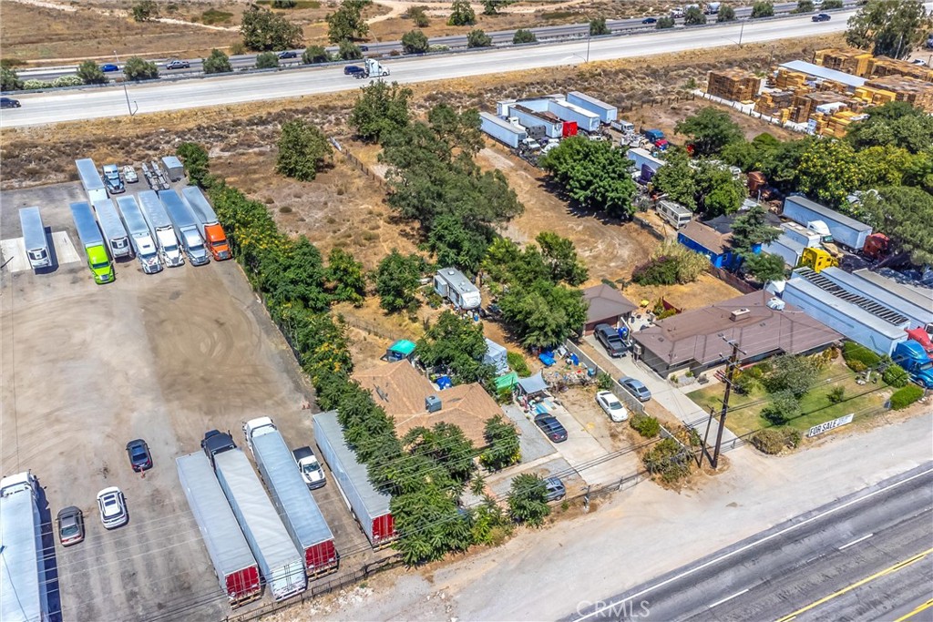 18864 Cajon Boulevard Property Photo 17
