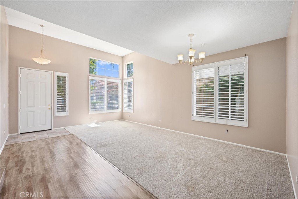 15353 Isabel Lane Property Photo 6