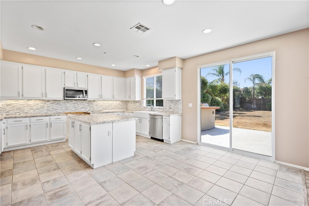 15353 Isabel Lane Property Photo 16