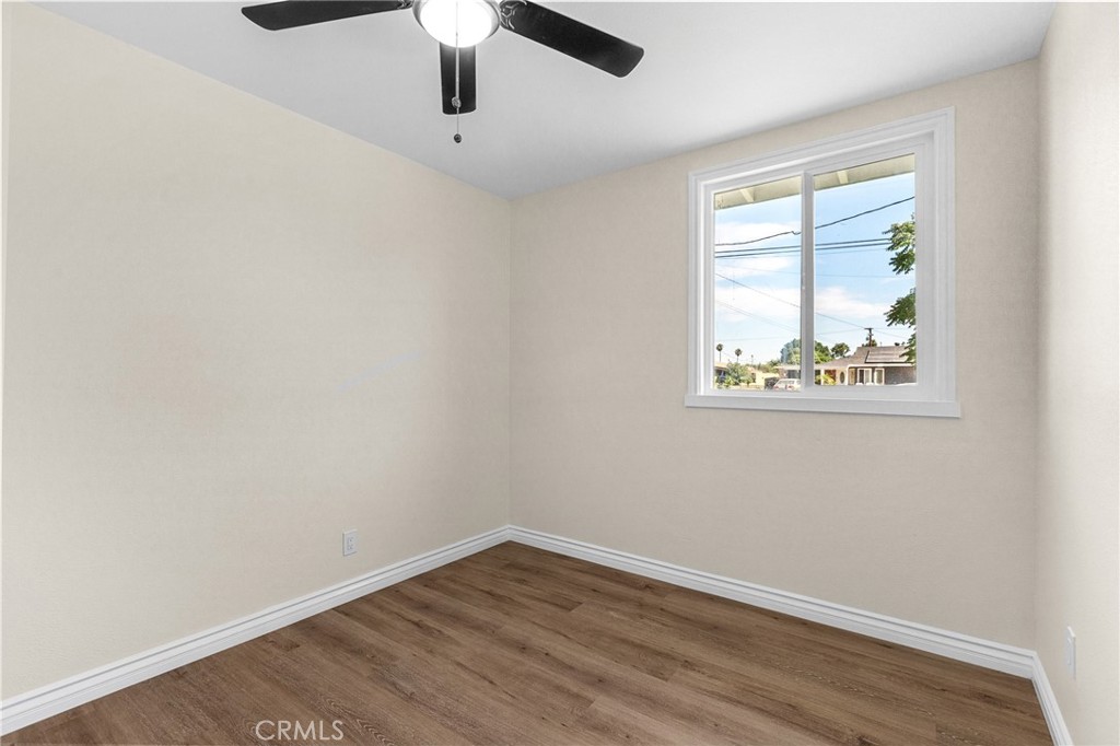 530 E 3rd Street Property Photo 12