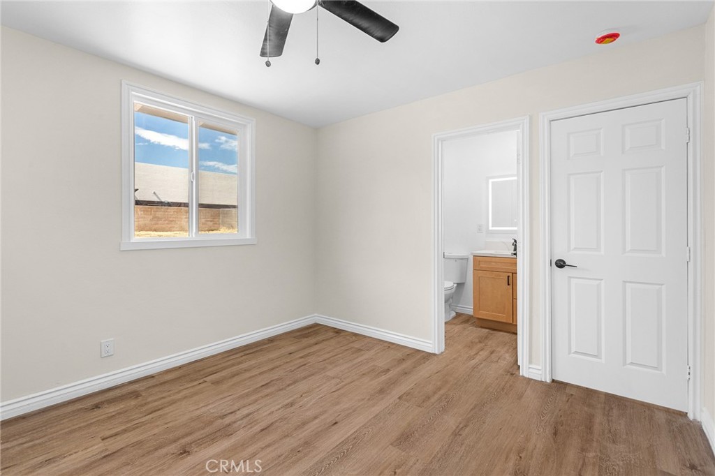 530 E 3rd Street Property Photo 14