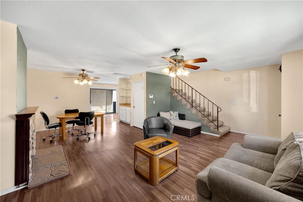 2061 W Redlands Boulevard 7b Property Photo 7
