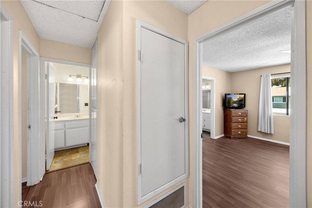 2061 W Redlands Boulevard 7b Property Photo 22