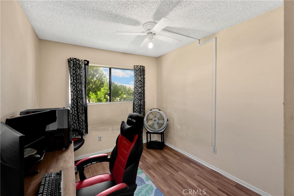 2061 W Redlands Boulevard 7b Property Photo 27