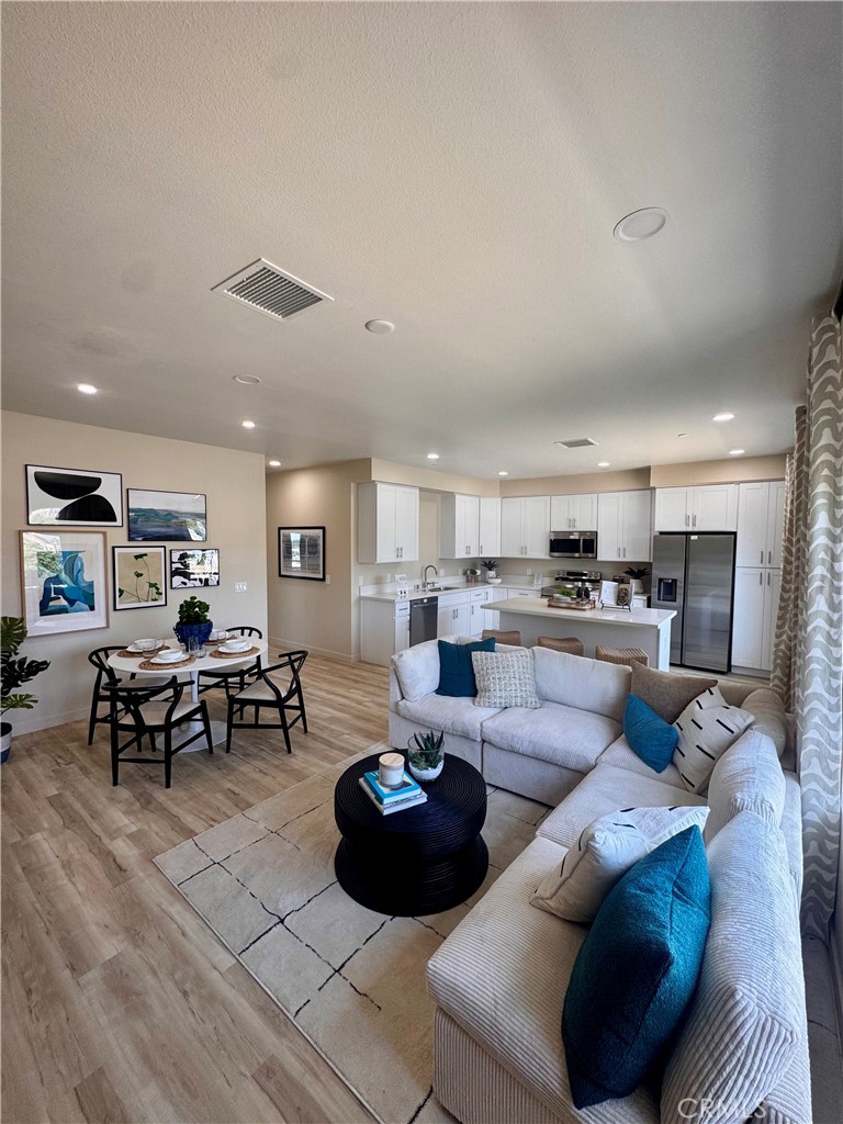14428 Bing Avenue Property Photo 3