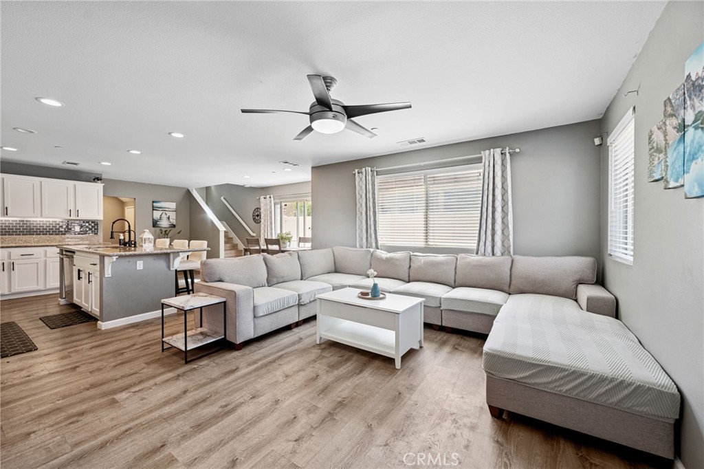 1405 Aloe Court Property Photo 9